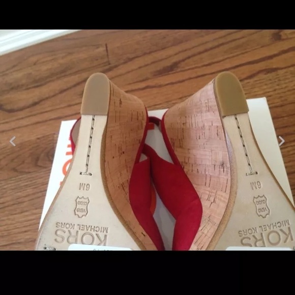 MICHAEL KORS VIVIAN SUEDE/CORK RED ESPADRILLES 6 - Picture 5 of 8